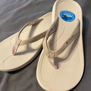 Women’s Columbia Flip Flops